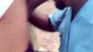 New amateur gay couple enjoys outdoor sex in the park