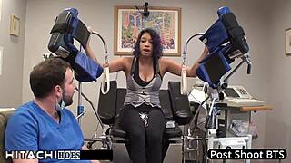 Just chilling as Phoenix Rose gets Hitachi orgasms from Doctor-Tampa