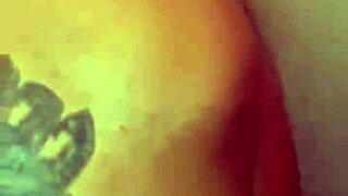 Amateur couple swings into action with novinha dando no banheiro
