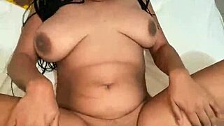 Amateur brunette teen takes cumshot in 69 position