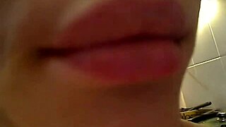 Russian teen Anouschka's webcam performance leaked on amateur site
