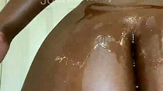 Joanfantasy gets a glistening body massage with oil