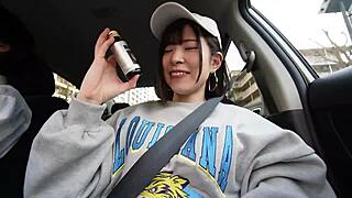Eena Shamu's solo performance: Karen and Tokyo outdoor date