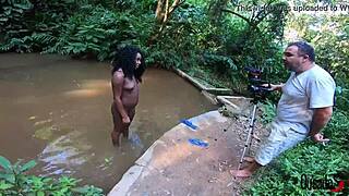 Baiana beauty flaunts her assets in public riacho snaps
