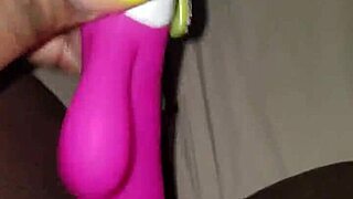 Close up wet pussy play with toy keeps on malfunctioning