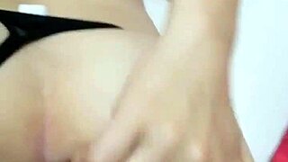 Squirting and double penetration with a creamy vagina