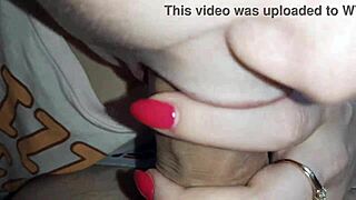 Girl does blowjob early morning cum in mouth