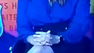 hot indian tv anchor spices up cricket show