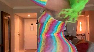 Moee’s big black ass twerks non-stop with Gibby the clown