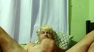 सेक्स बॉय को इंटेंस गे एनकाउंटर्स की प्यास है!