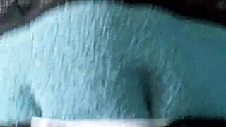 estrenando la lenceria usada que me regalo mi tia