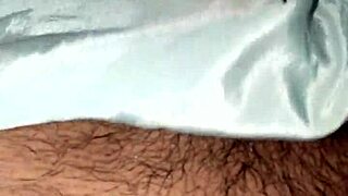 Hot aunty Reshmi in shalwar bangs sexy gay man!