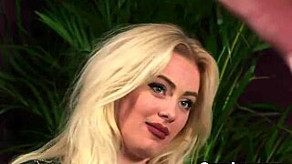 foxy idol gets a cum shot on her face and swallows all the jizz