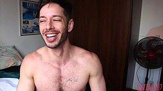 hey, novinho sneaked over to give me his ass!