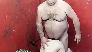 damn, this chick loves getting taken from behind to hit her peak!