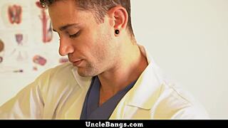Hot doctor goes deep with his tongue in office