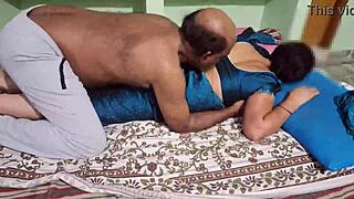 Hot Wife Enjoys Juicy Muff Diving with Boyfriend