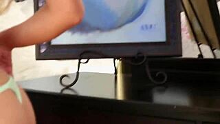 alana evans and lover dive into wet pussy licking 💦