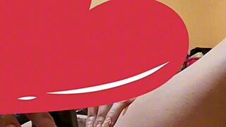 does prima use toys on her latina teen pussy?