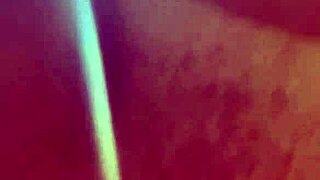 peguei ela no flagra tomando banho e cair de boca na buceta