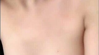 Exploring Vietnamese culture in this engaging Phim Sex Việt Nam video with friends.