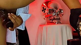 Bluee Official Cums Hard with Tight Pussy Dildo