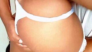 Blonde Gym Hottie Drilled Before Workout