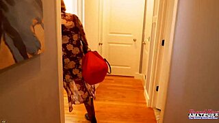 Blonde Astrid Sucks Before Hard Bang