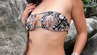 Who’s This Hottie Flashing Boobs in a Sexy Bikini?