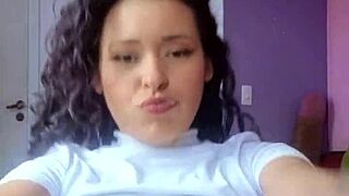 hot brazilian brunette espuletinha begs for your cum