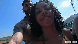 Troca de Casais Fodendo a Bucetinha de Duas Morenas Safadas em Sitio Público - Teaser