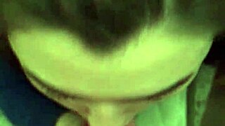 i love when my girlfriend sucks my cock