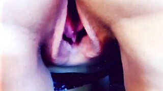 Maturemons Polishing Big Pussy Lips in Close-Up Cougar Action