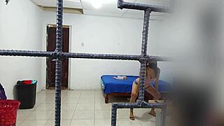 I just adore flashing when my husband’s away! So naughty! 😜