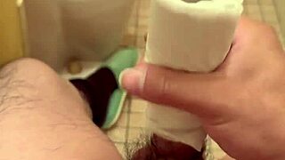 Japanese amateur indulges in solo play with intense focus on every move