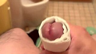 Japanese amateur indulges in solo play with intense focus on every move