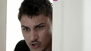 alex needs help to hook up with stepsis aria valencia