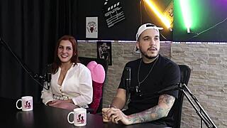 वाइग्रा की मदद से बीवी को बांग करने के लिए मर्द ढूंढते हुए अवकवर्ड ककॉल्ड मोमेंट्स थे।