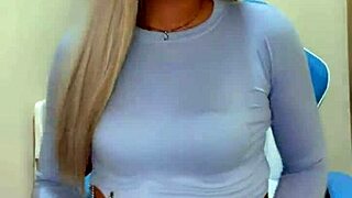 Rica transexual with small tits stroking hard