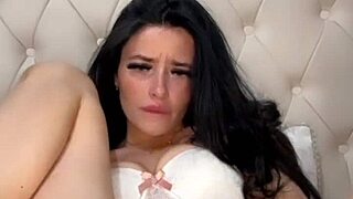 Gatita in lingerie gets fucked hard in hotel room