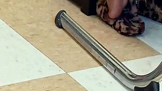 ebony teen shows lightskin soles candidly