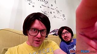 British amateur takes on a nerdy guy in her first high-definition scene. It’s a raw reality moment.