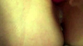 Hey, wanna see Y vibe with her toy?