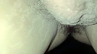 Hot damn, wanna join this steamy Vietnamese 3some now?