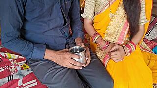 दामाद ने अपनी सास को घोड़ी बनाकर चोदा