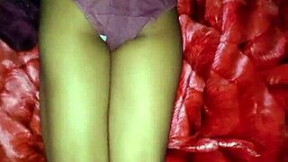 इंडियन भाभी पब्लिक ग्रुप बांगिंग में वाइल्ड हो जाती है आउटडोर्स