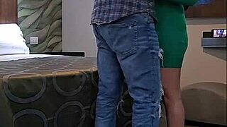 amateurs valentine's gift aunt pam wig and rough sex