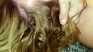 मेरे लंड को उसके गले में डीप फील करो मेस्सी पाई के लिए!