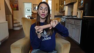 Girth Matters In Sex Tutorial With Roxy Fox