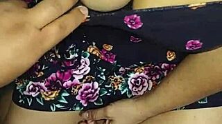 Wow! Harassing a Curvy Mature in Lima Streets!